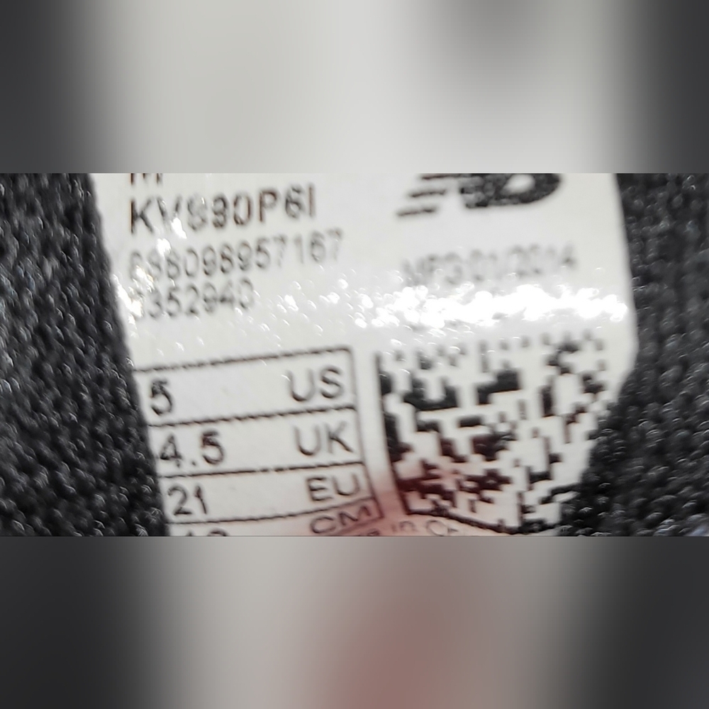 NEW BALANCE Red Snake Camouflage Running Walking Boys Athletic Shoe Baby SIZE 5 - Picture 4 of 4